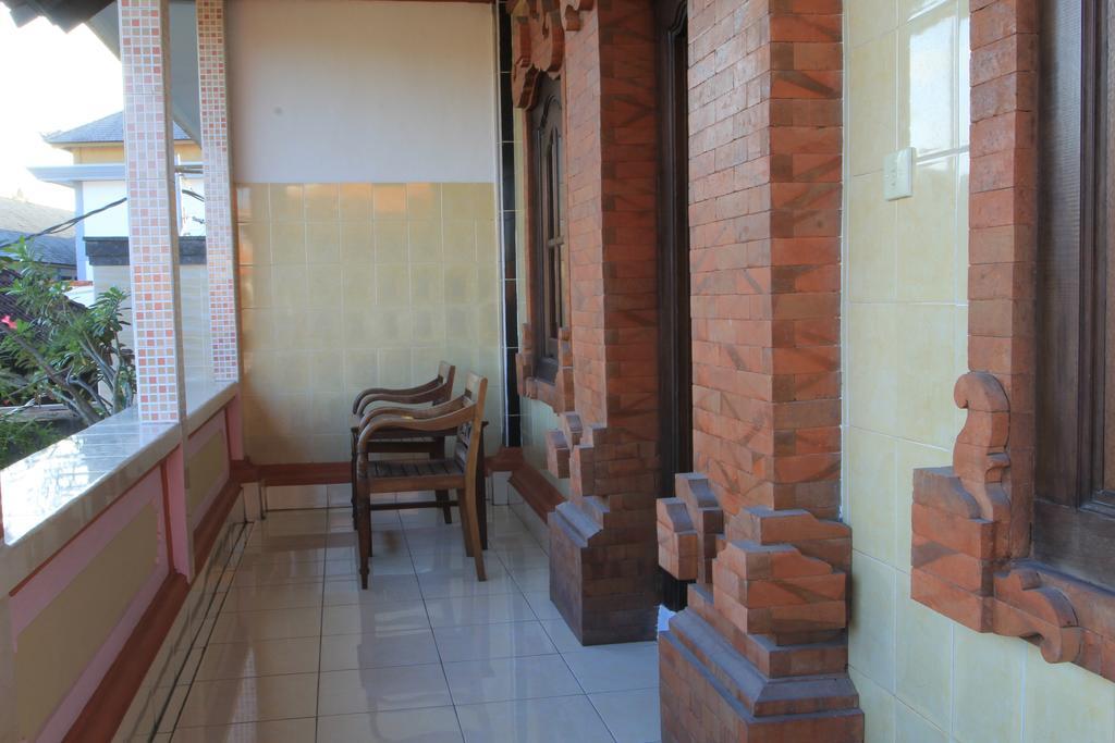 Cempaka 3 Losmen Kuta Lombok Exterior foto