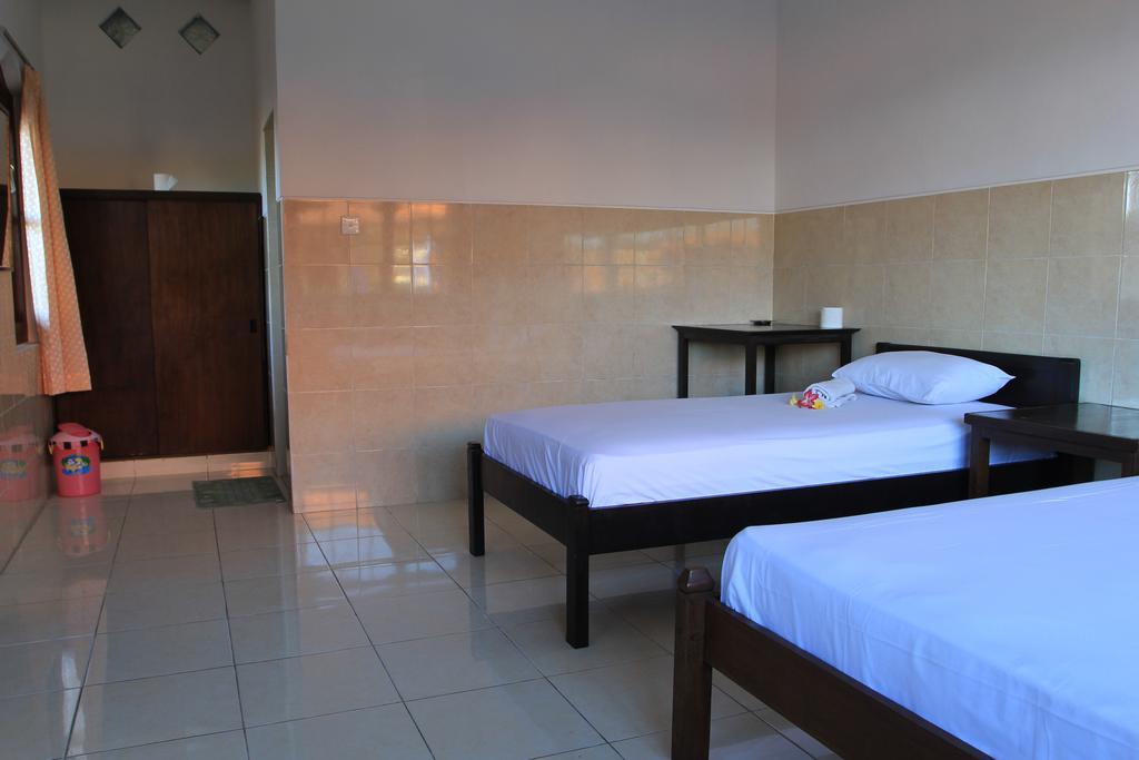 Cempaka 3 Losmen Kuta Lombok Exterior foto